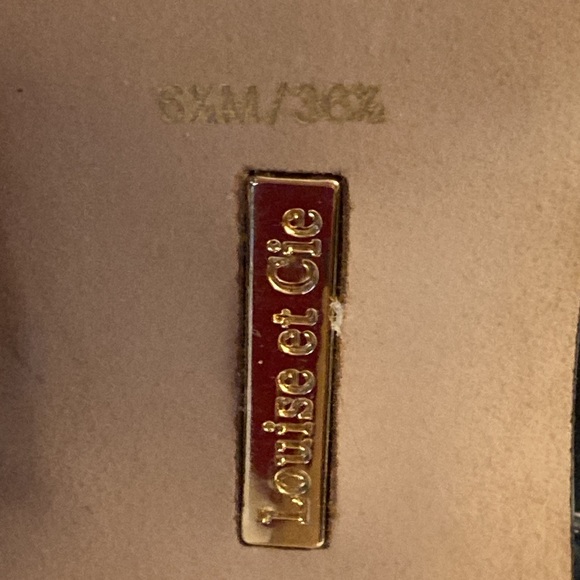 NWOT - Louise et Cie Marine Blue Ankle Strap Leather Heel Shoes - Sz 6.5M/36.5* - Picture 2 of 16